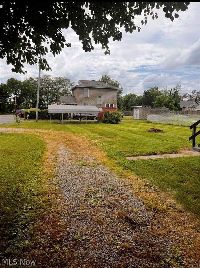 Photo - 1100 Oak St