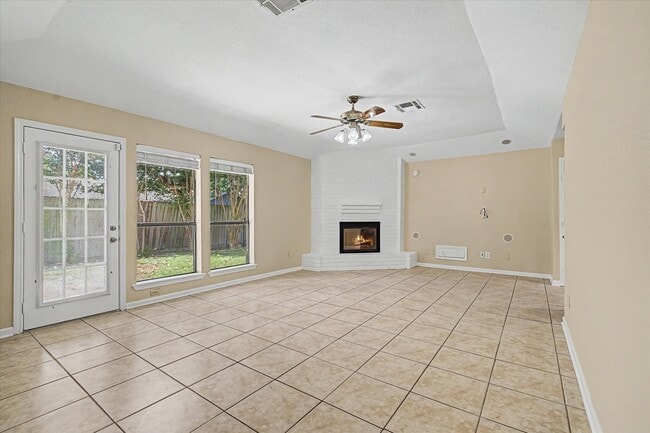 Photo - 7315 Foxside Ln