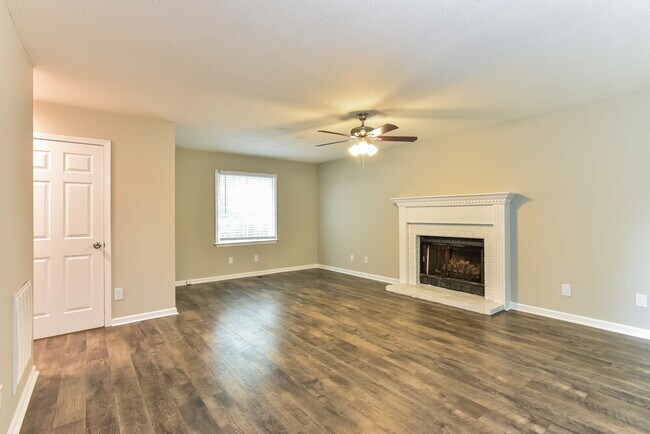 Photo - 1135 SE Broad St