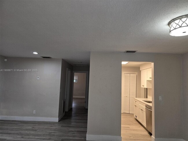 Photo - 5022 SW 93rd Ave