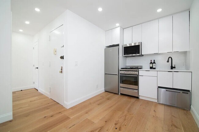 Photo - 109 First Avenue Unit 3R