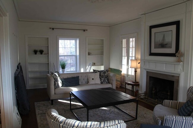 Photo - 1029 N Noyes Blvd