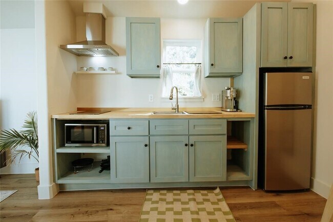 Photo - 3812 Fulton St