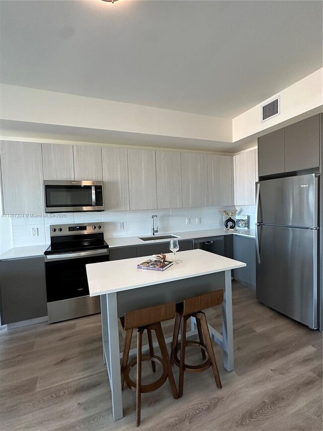 Photo - 3801 N Dixie Hwy Unit 522