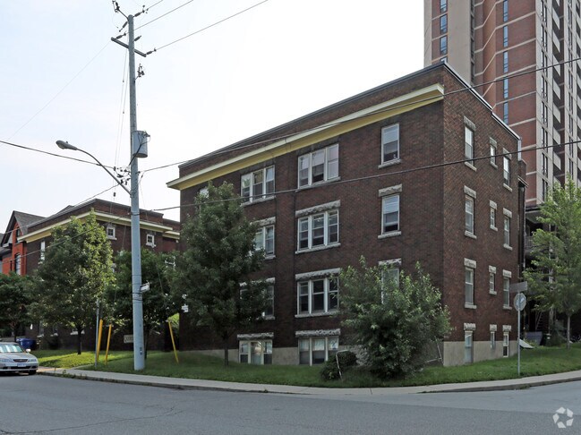 Photo - Queen's Court