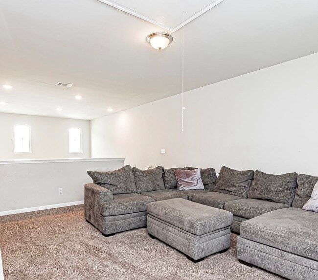 Photo - Windridge Ave
