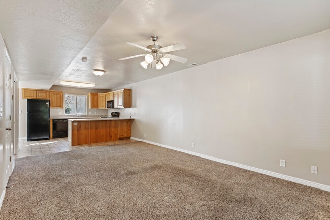 Photo - 1077 E 1675 S