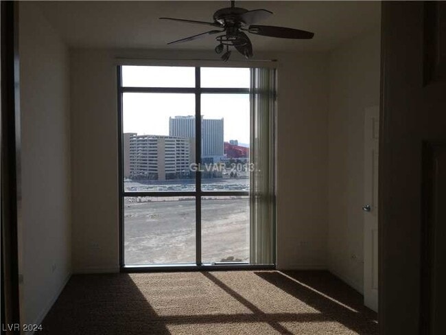 Photo - 200 W Sahara Ave Unidad 902