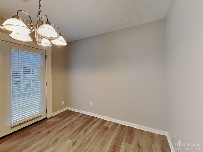 Photo - 1124 Whisper Wind Dr