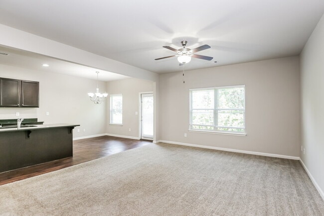 Photo - 233 Fern Walk