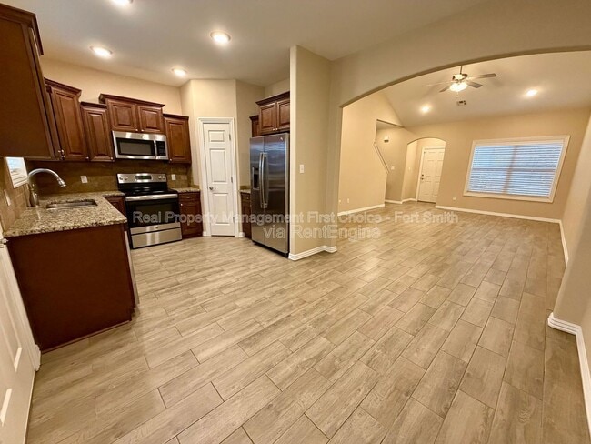 Photo - 6608 Leightyn Ln