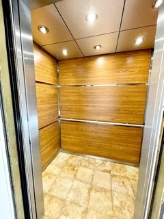 Elevador - 1000 S Westgate Ave