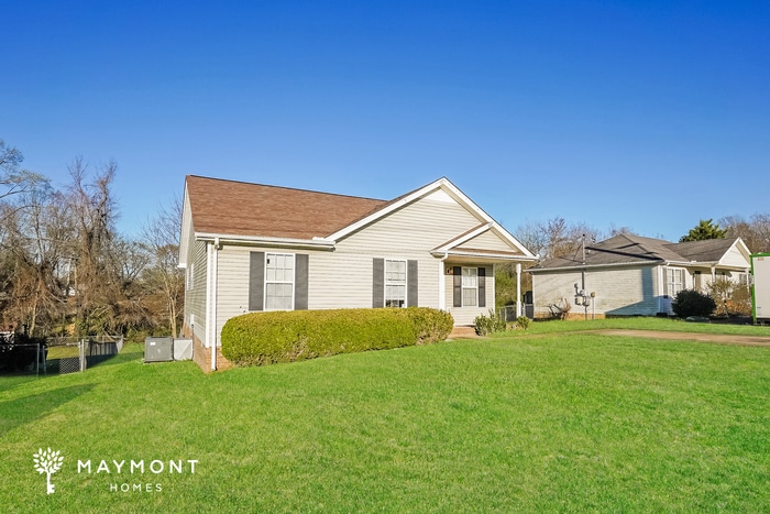 Photo - 129 Monarch Ln