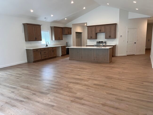 644 Lincoln Ave