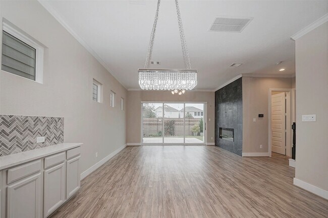 Photo - 10014 Granary Dr