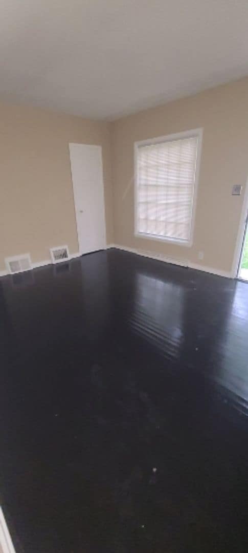 Photo - Charming 2 bedroom single family home near Lincoln Park