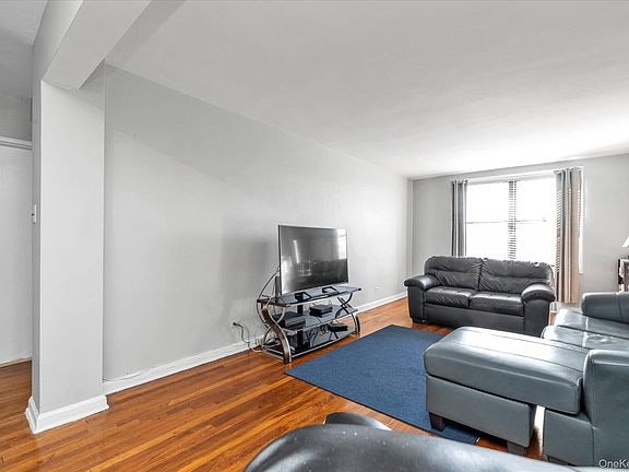 Photo - 83-40 Austin St Unidad 112