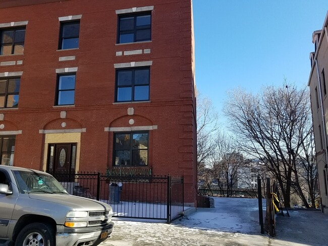 Photo - 43 W 177th St