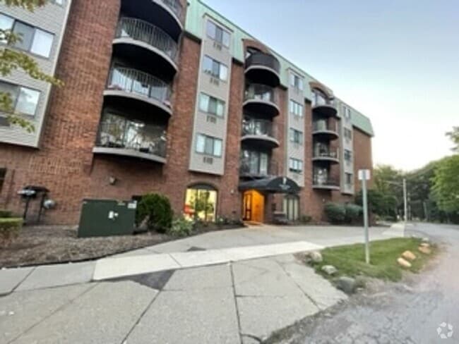 Building Photo - 35300 Woodward Ave Rental
