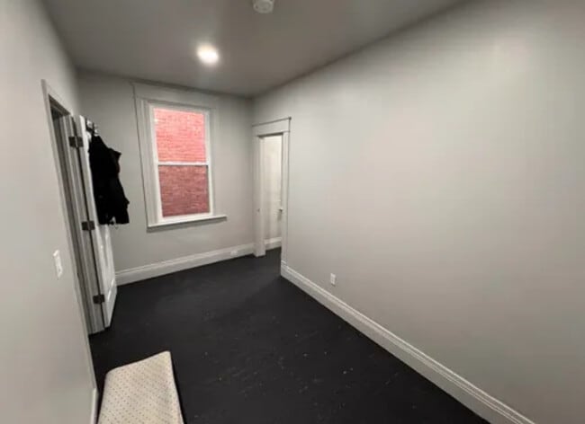 Photo - 404 Warner St