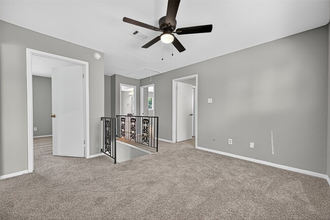 Photo - 5414 Spanish Oak Dr