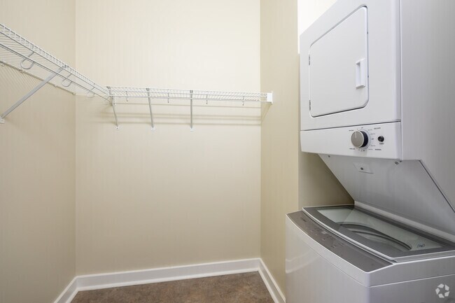 Studio - S2 - 527SF