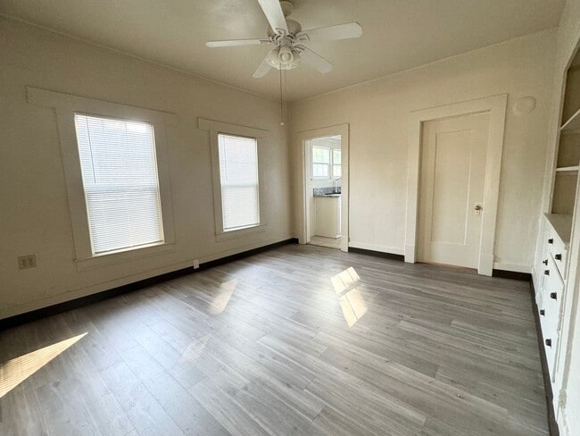 Photo - 420 W 4th St Unit 420 W. 4th Street #B