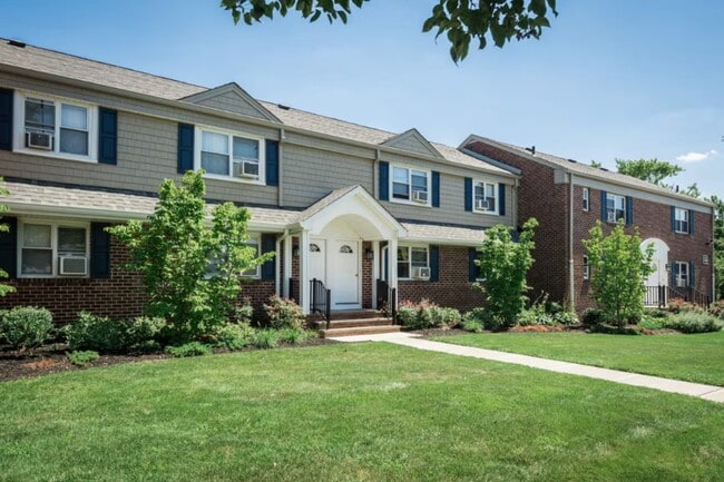 Photo - Livingston Terrace