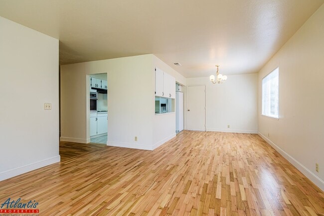 Photo - Lovely Cul-De-Sac Home | Private Yards