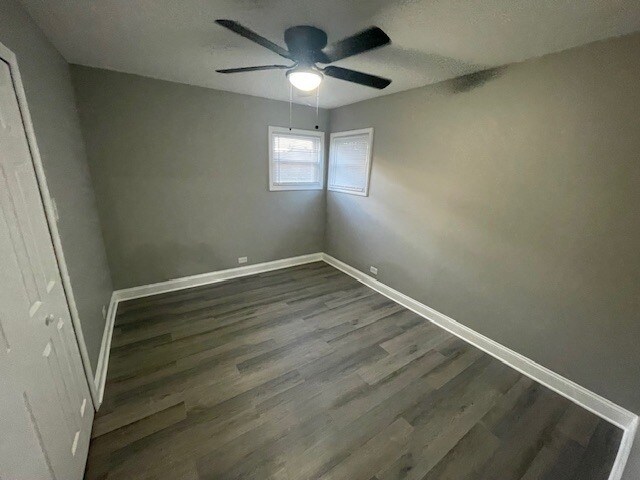 Photo - 417 W Hickory St