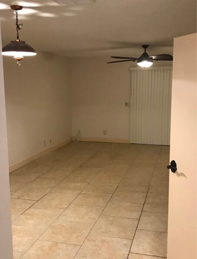 Living Area - 2110 NE 38th Ave