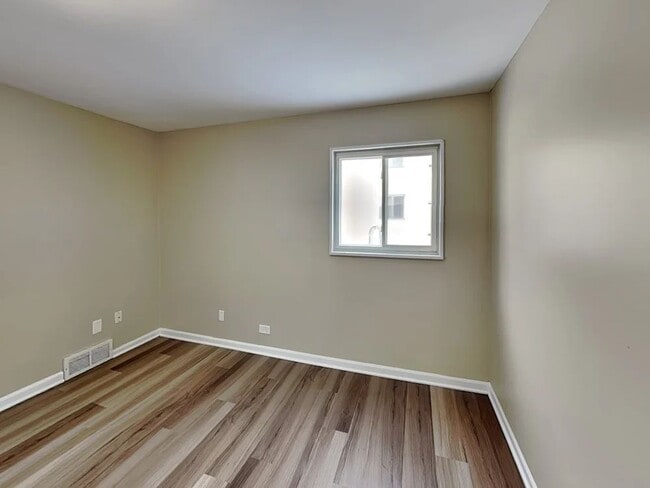 Photo - 712 E Le Moyne Ave