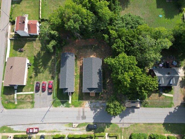 Photo - 1415 Floyd St