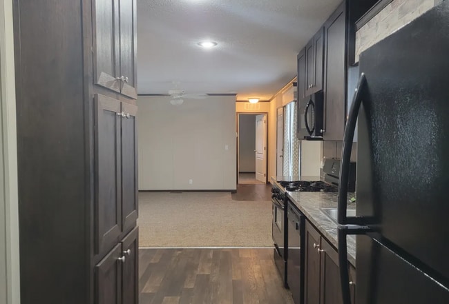 Photo - 9991 Southwinds Dr