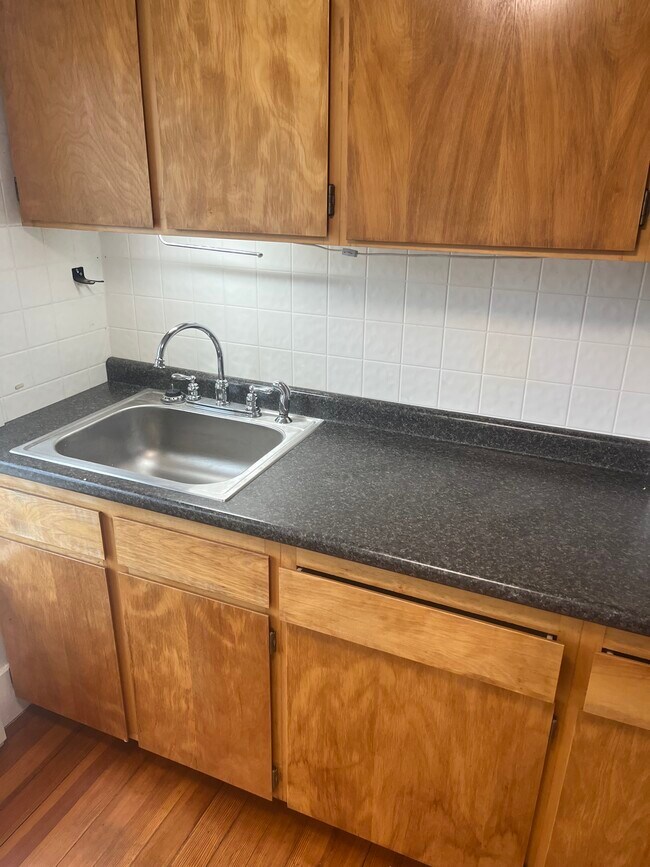 Photo - 281 Main St Unit 3