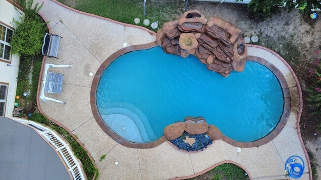 Photo - 20626 Chestnut Hills Dr