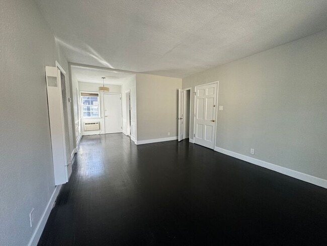 Photo - 1325 S Highland Ave