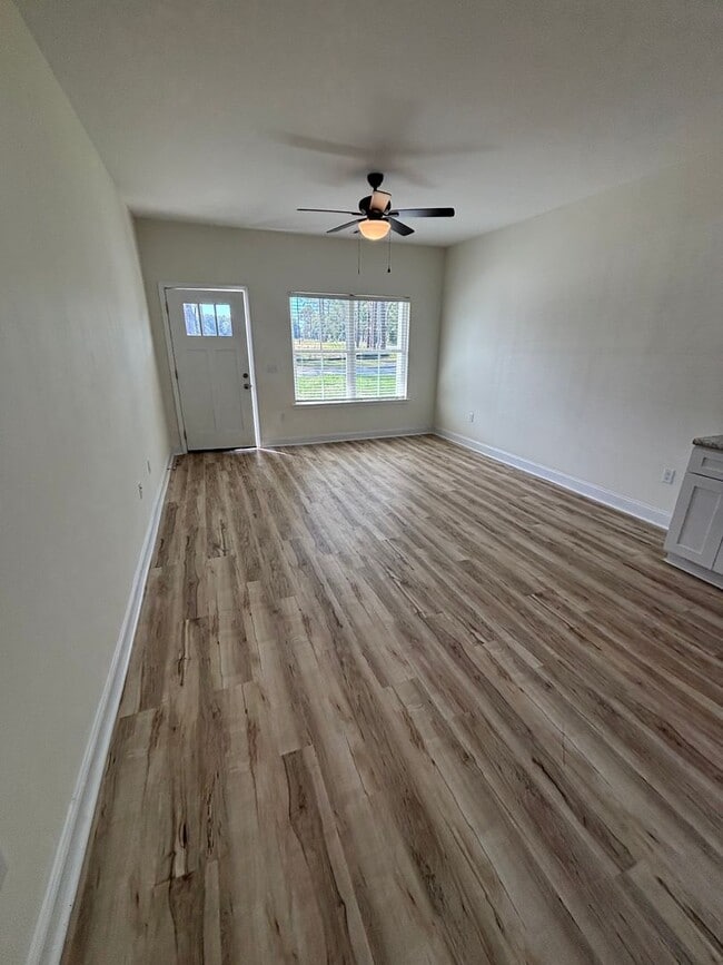 Photo - 409 Carter Rd Unit 409 Carter Road A