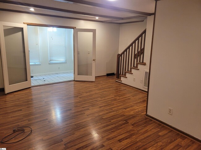 Photo - 99 Falcon Crest Dr