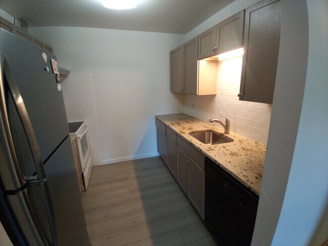 Photo - 131 Crystal Rd Unit #4