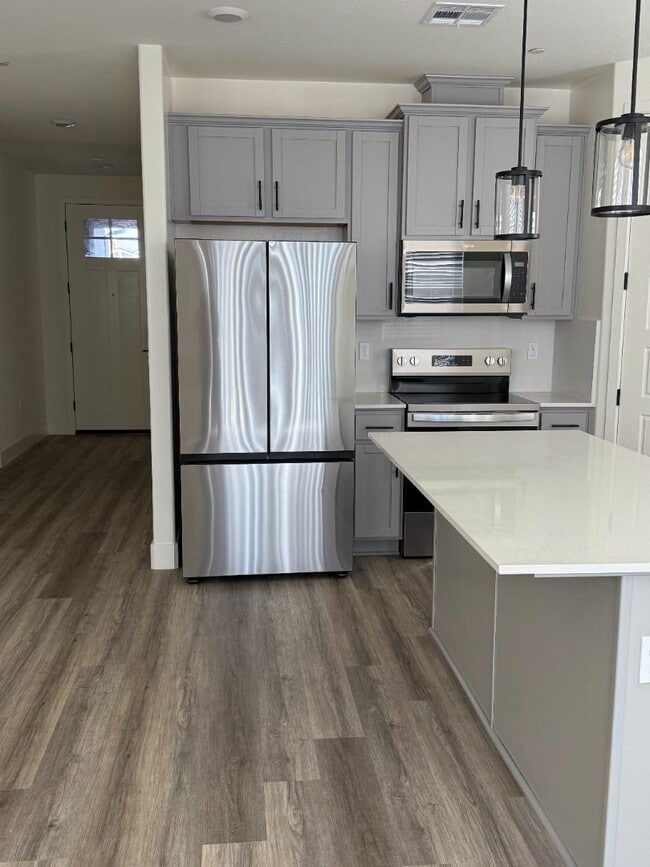 Photo - 2315 N Julieann St