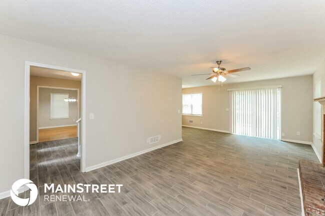 Photo - 3135 Revere Cir