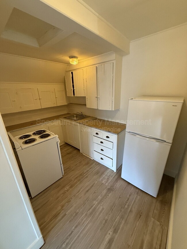 Photo - 40 Pleasant St Unit 5