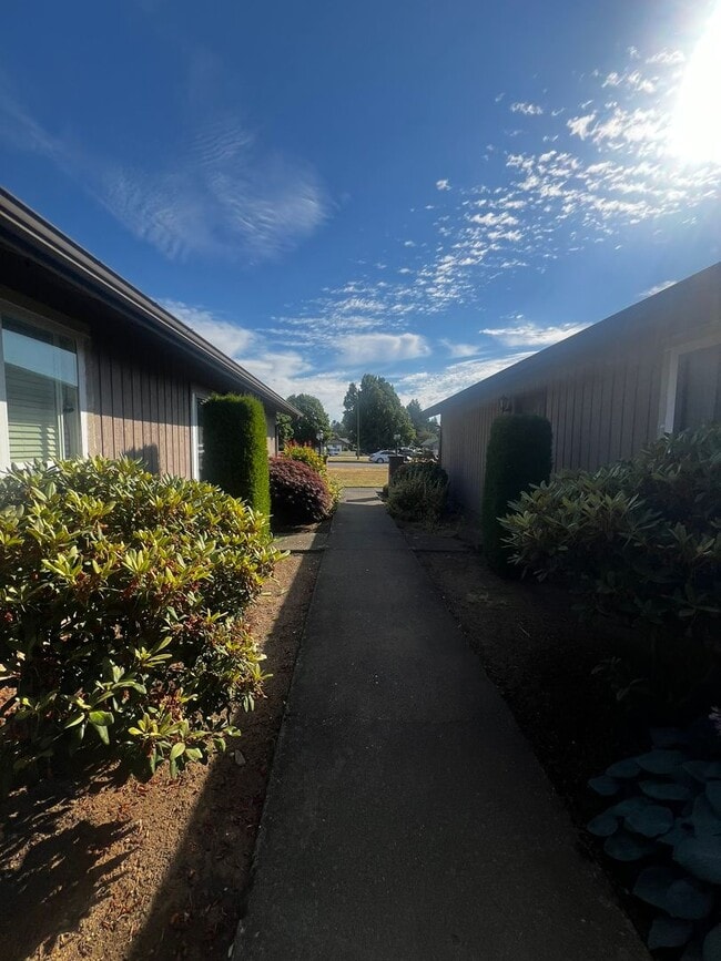 Photo - Adorable 2 Bedroom in Lynden! Unit 507 Forest Circle  C