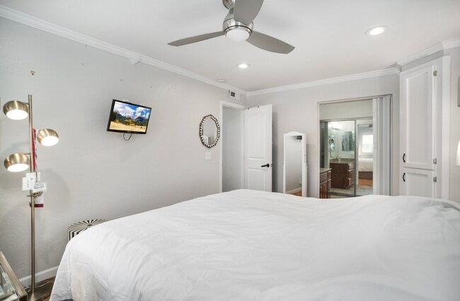 Photo - 8033 La Riviera Dr Unit 8033