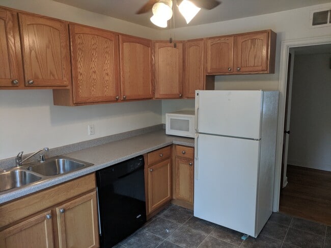 Building Photo - 725 E Henry Clay St Unit 1 Rental