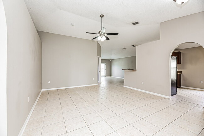Photo - 12607 Reeding Ridge Dr N