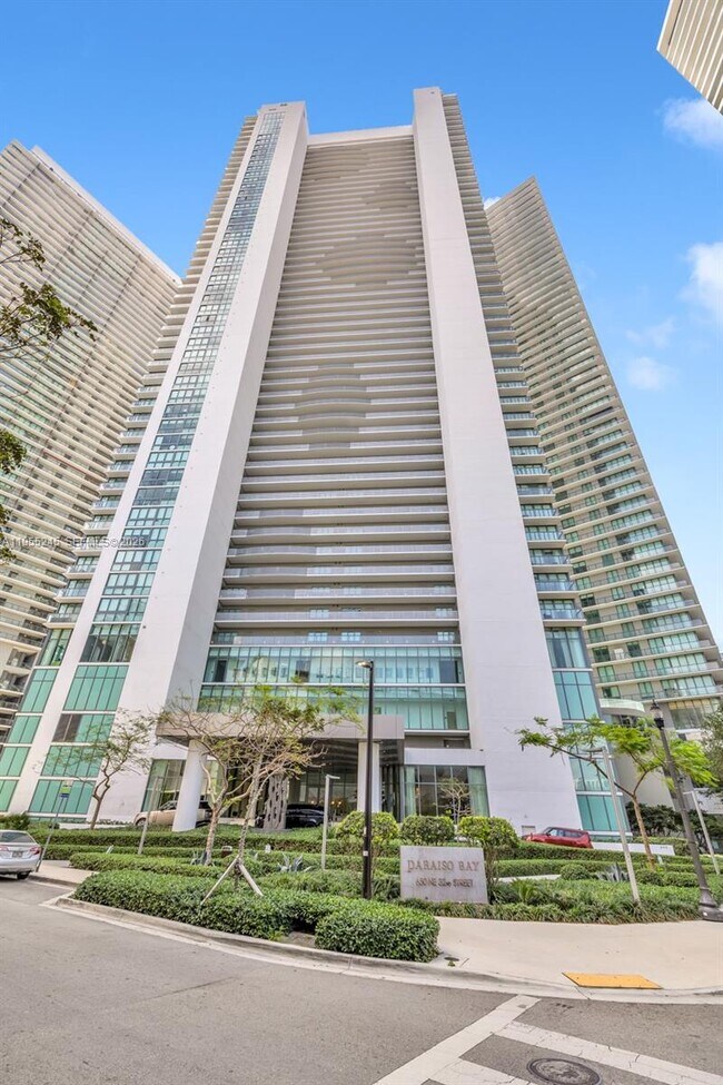 Photo - 650 NE 32nd St Unidad BH4