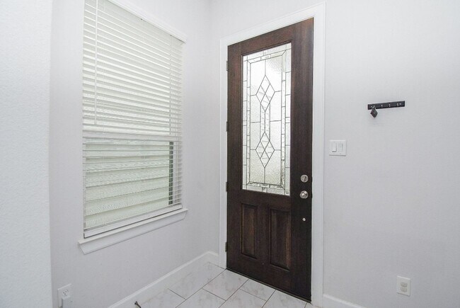 Photo - 1122 Live Oak St