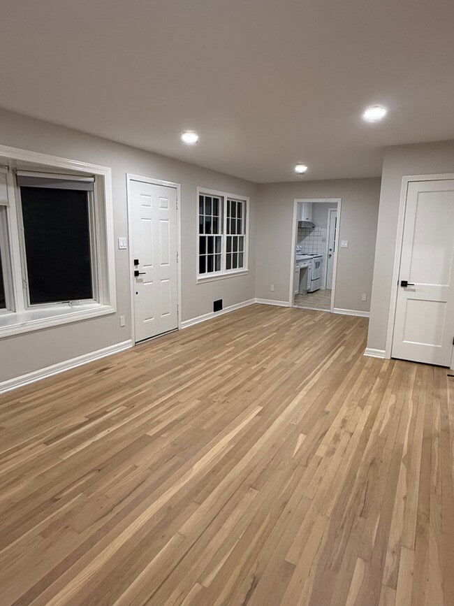 Photo - 9809 Montauk Ave